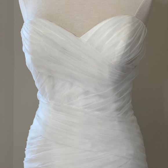 Essense of Australia D1932 - Picture 3 of 8